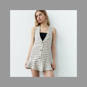 Zara Black and White Textured Ecru Mini Dress sleeveless button front  M